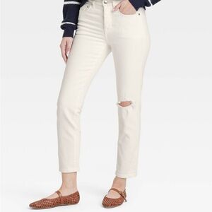 Women's Mid-Rise 80's Slim Fit Jeans - Universal Thread™ White 2